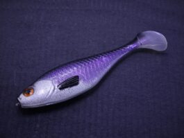 Przynęta gumowa Płotka Natural Purple 15 cm
