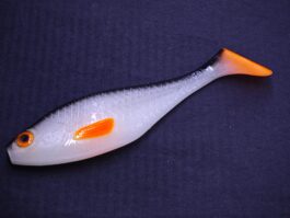 Przynęta Gumowa Płotka Biała Czarny Grzbiet 15 cm