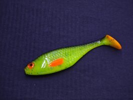 Przynęta Gumowa Płotka Seledyn Czarny Grzbiet 12 cm