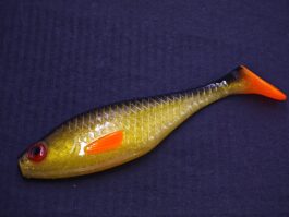 Przynęta Gumowa Płotka Złota Czarny Grzbiet 15 cm