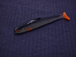 Przynęta Gumowa Kiełb Srebrny Czarny Grzbiet 8 cm